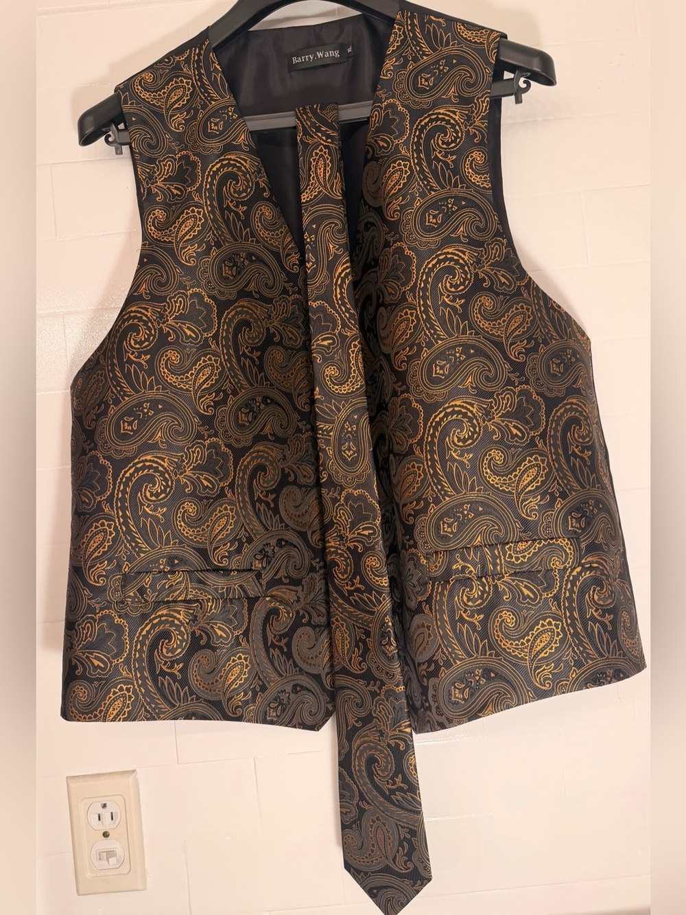 Barry Wang Black & Gold Paisley Vest with Matching Tie